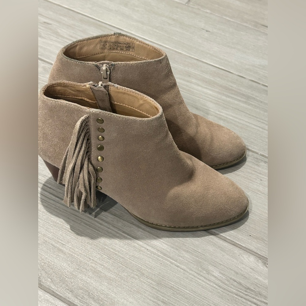 Vionic Faros Suede Studded Fringe Western  Ankle Boots - Tan 8.5